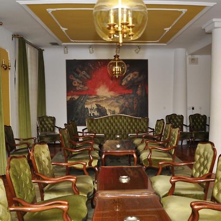 Hotel Grand Valjevo Restaurante foto